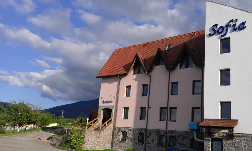 Hotel Sofia Бран Екстер'єр фото